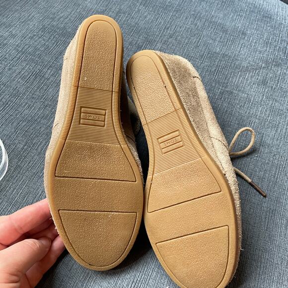 Toms Tan Suede Wedge Lace-Up Booties | Ankle Desert Boots | Size 8.5 Cute Fall - Picture 6 of 10